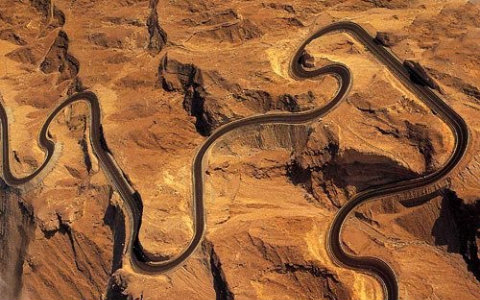 Estrada-da-Montanha-Jebel-Hafeet-Emirados-&Aacute;rabes-Unidos